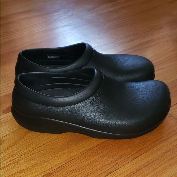 Crocs Black Rubber Slip Resistant Clogs - Picture 1 of 8